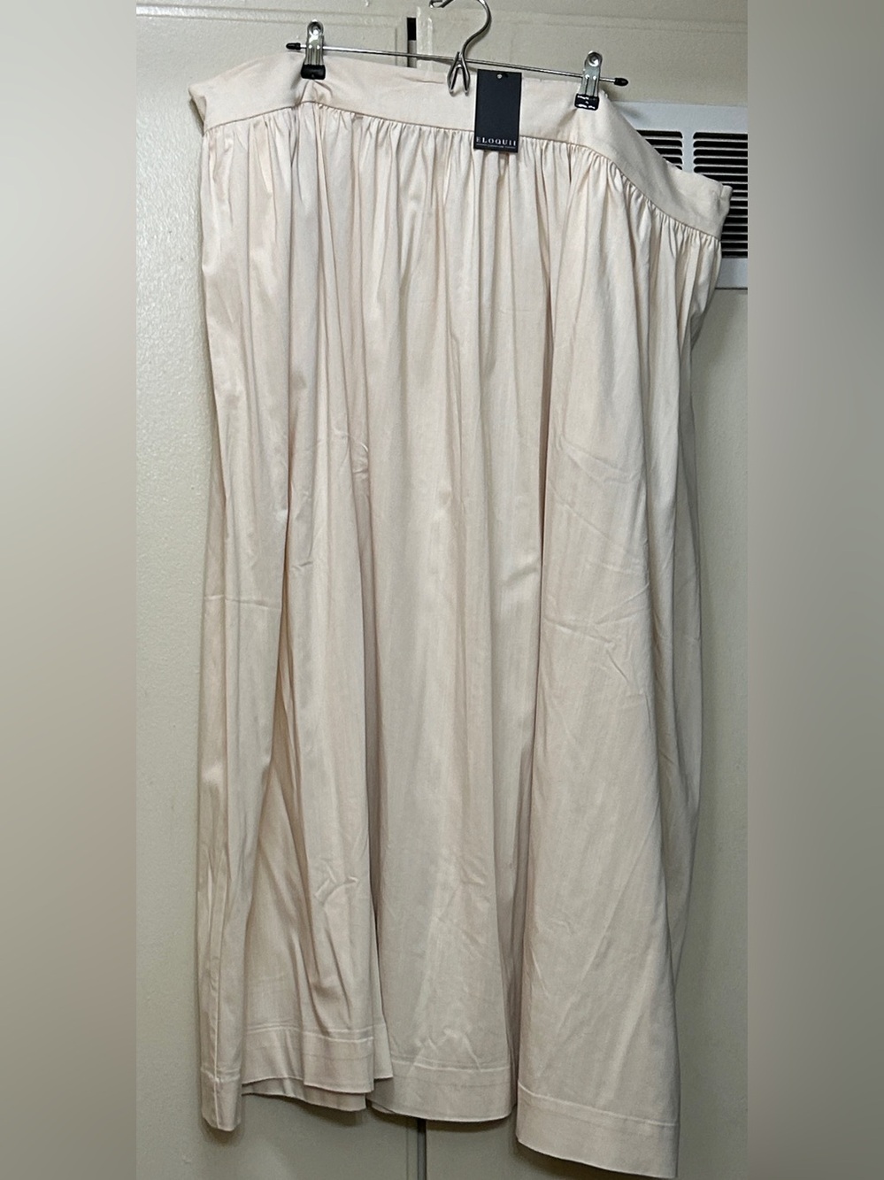 NWT Eloquii Cream Maxi Skirt with Gathered Waist size 26